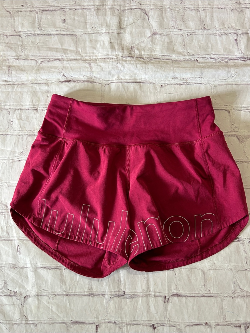 Lululemon Speed Up Mid-Rise Lined
Short 4" *Graphic Pomegranate Size 0 XS - Picture 3 of 7